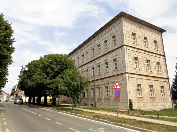 Ulica dr. Ante Starčevića, Gospić