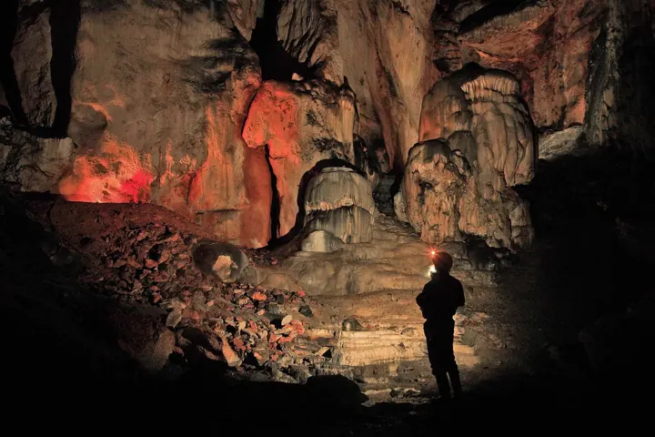 Inside Samograd Cave, Grabovača Cave Park
